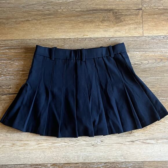 NWT Abercrombie & Fitch Navy Pleated Mini Skirt Skort Womens M Heritage Prep Y2K - Picture 2 of 7